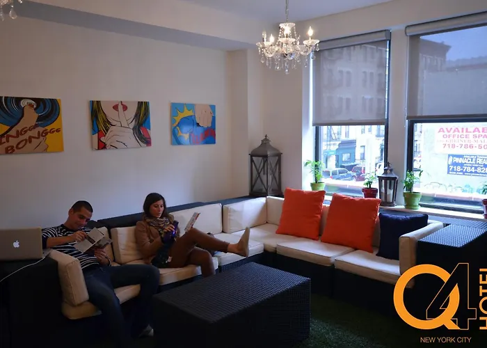 Q4 Hotel And Hostel